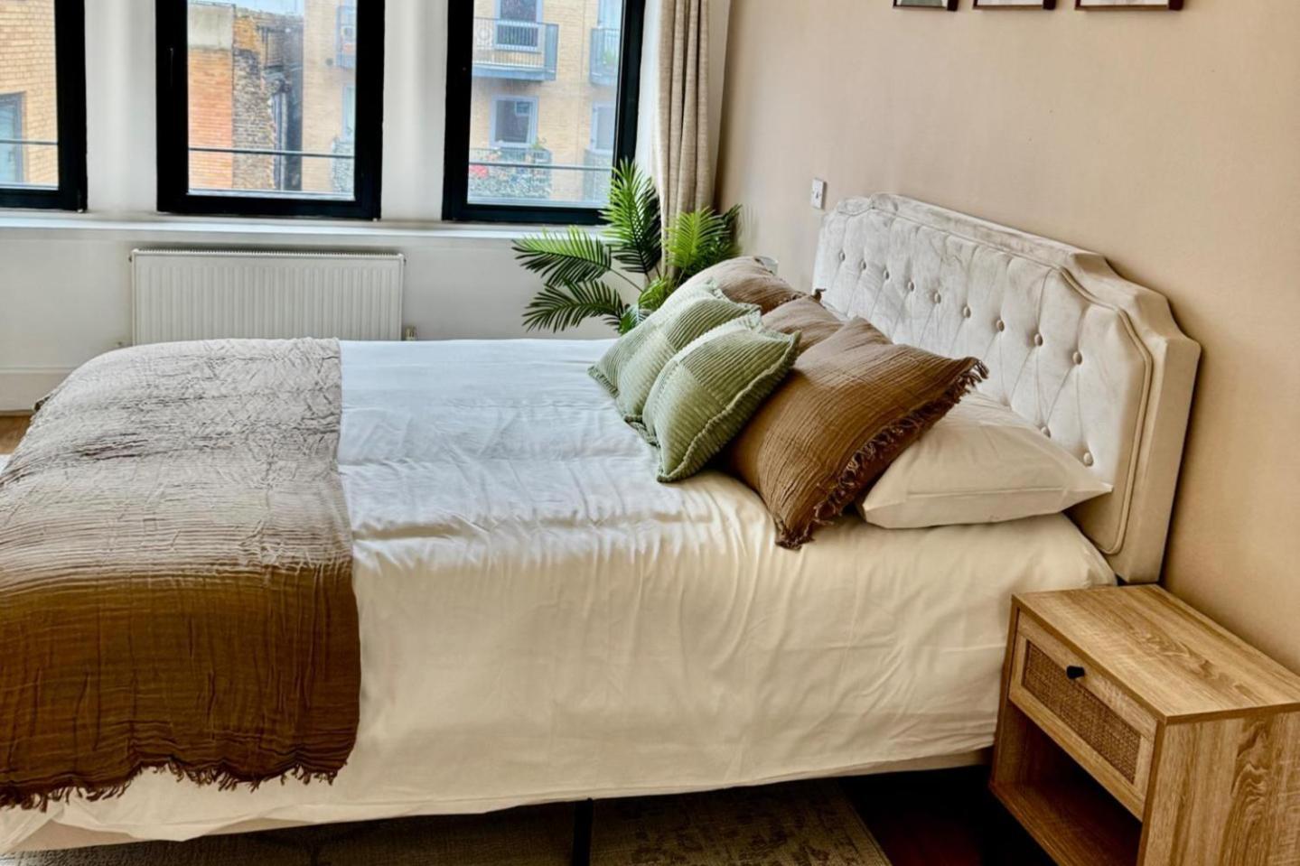 Stylish 1 Bed - Sleeps 4 & Free Parking Appartamento Londra